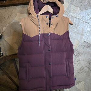 Women's Patagonia Two-Tone Puffer Vest
